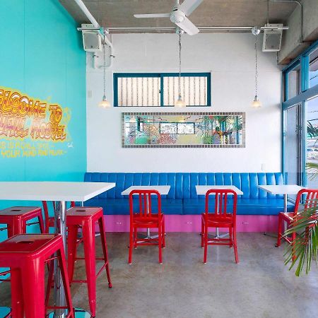 Seawall Hostel Chatan Exterior foto