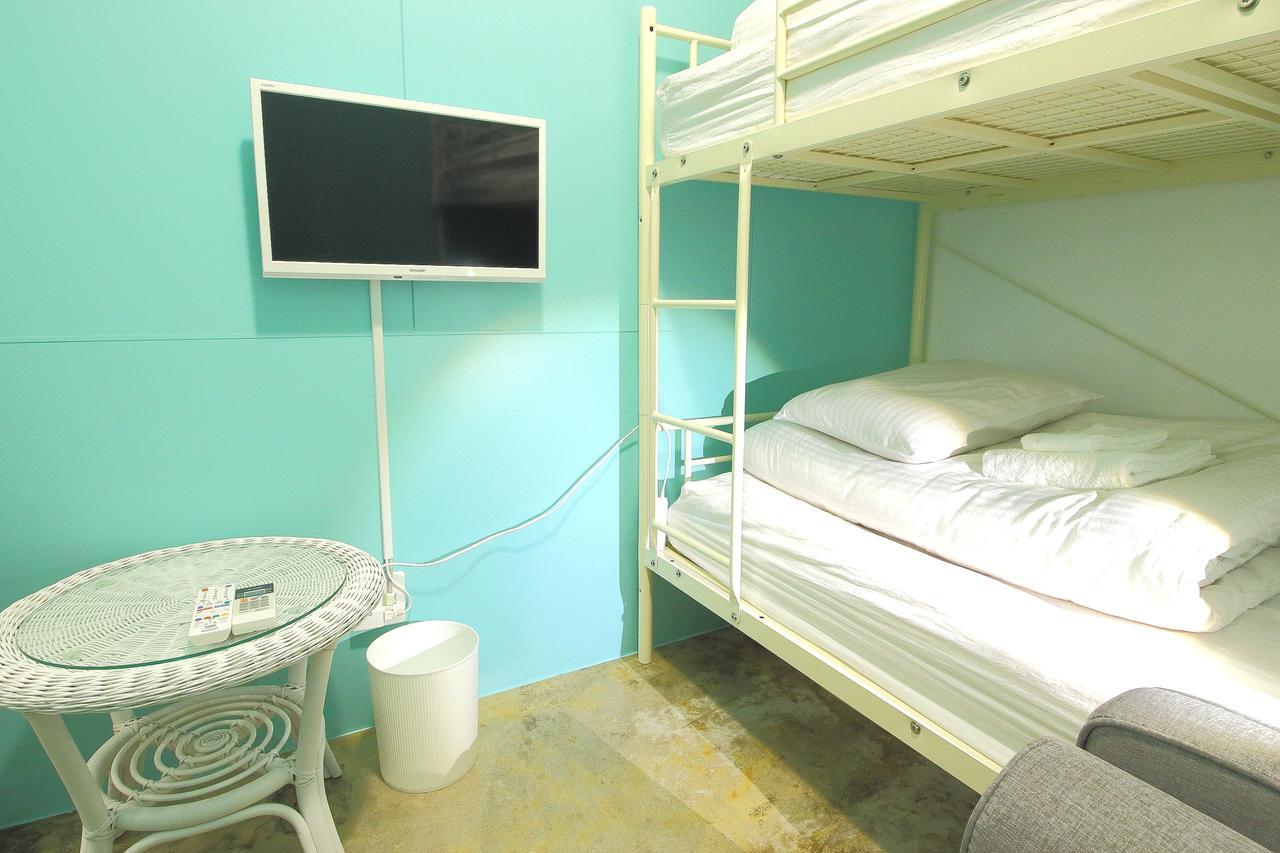 Seawall Hostel Chatan Exterior foto